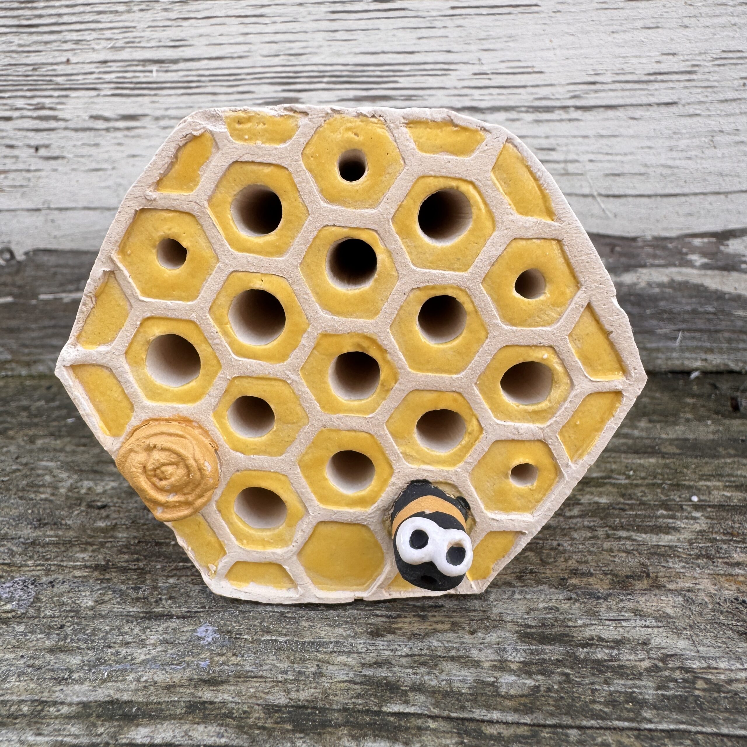 Bienenstein Nisthilfe für Wildbienen