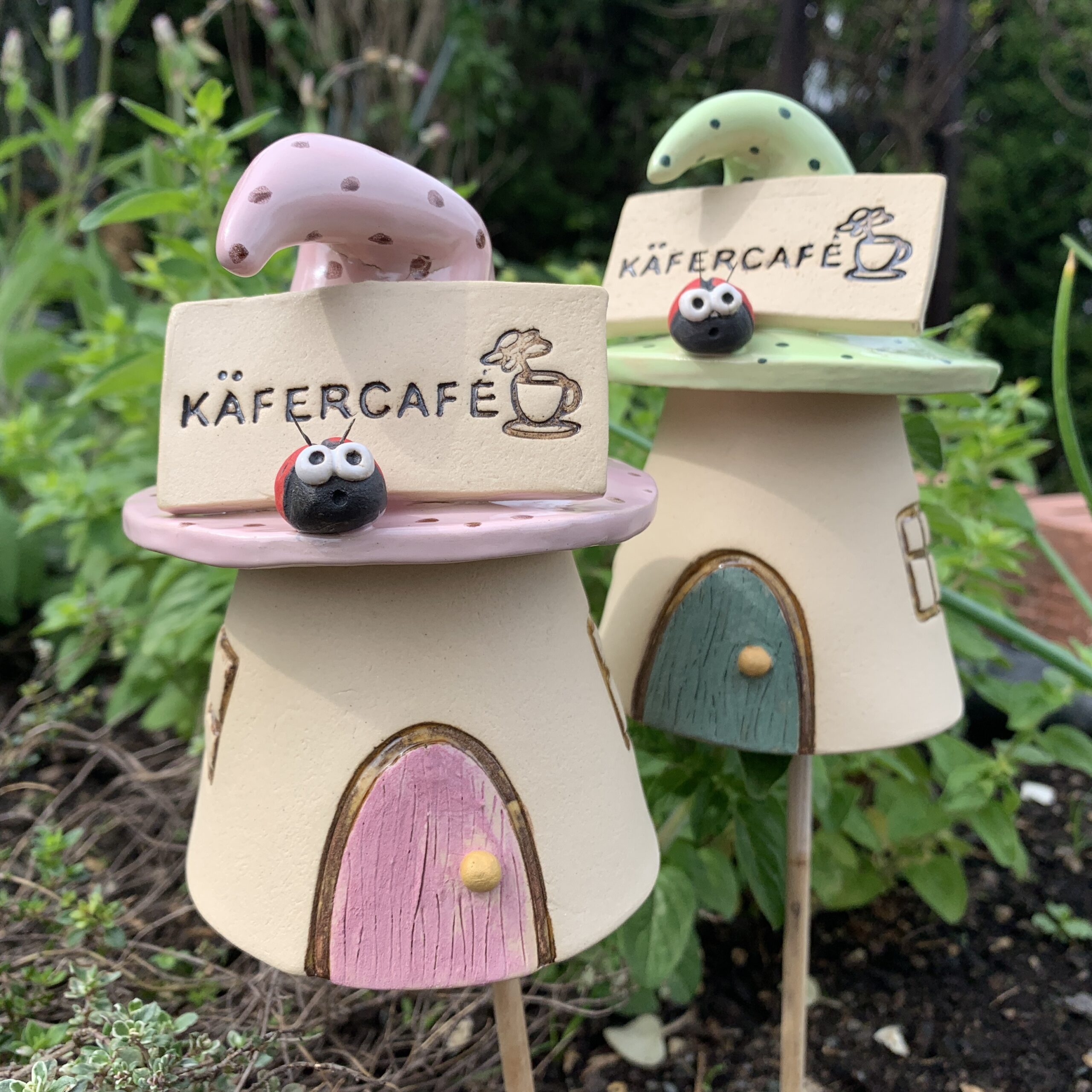 Insektenhotel für Naturgarten